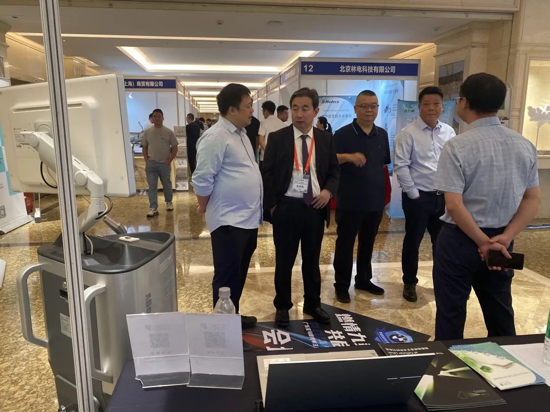 術(shù)中手持顯微鏡EndoSCell?亮相廣東神經(jīng)外科學(xué)術(shù)盛會(huì)，專家聚焦細(xì)胞級(jí)熒光導(dǎo)引技術(shù)(圖7)