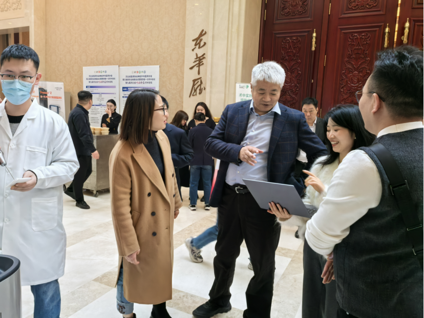 河北神經(jīng)腫瘤盛會(huì)：專家點(diǎn)贊EndoSCell?術(shù)中細(xì)胞級(jí)熒光導(dǎo)引技術(shù)(圖4)