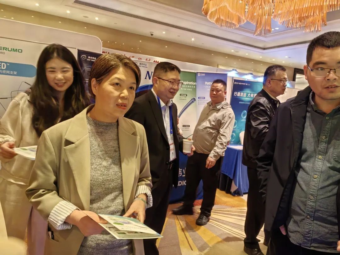 第八屆華福神經(jīng)外科學(xué)術(shù)會(huì)議：EndoSCell?細(xì)胞級(jí)熒光導(dǎo)引技術(shù)獲專家認(rèn)可(圖6)